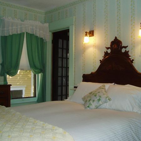 Rosewood Inn 康宁 外观 照片