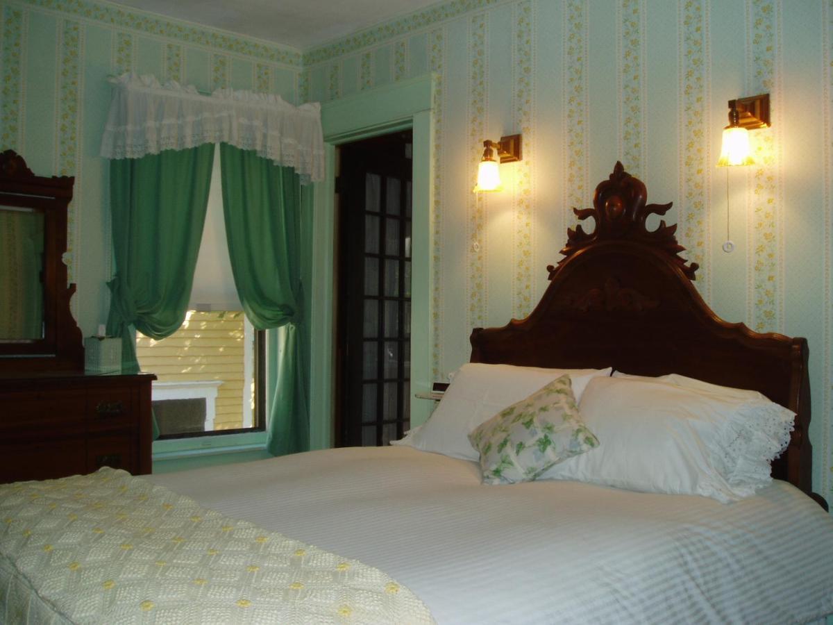 Rosewood Inn 康宁 外观 照片