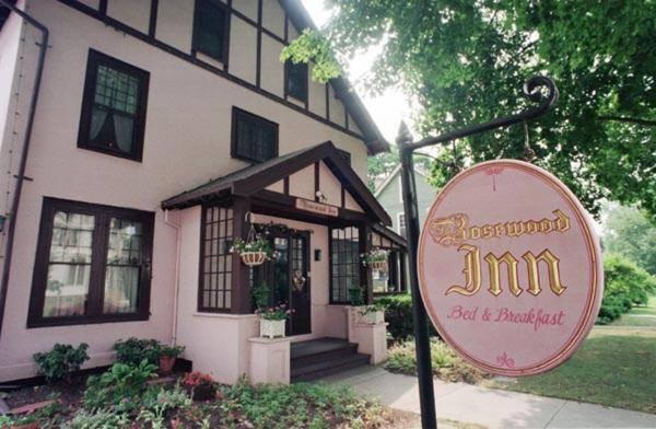 Rosewood Inn 康宁 外观 照片